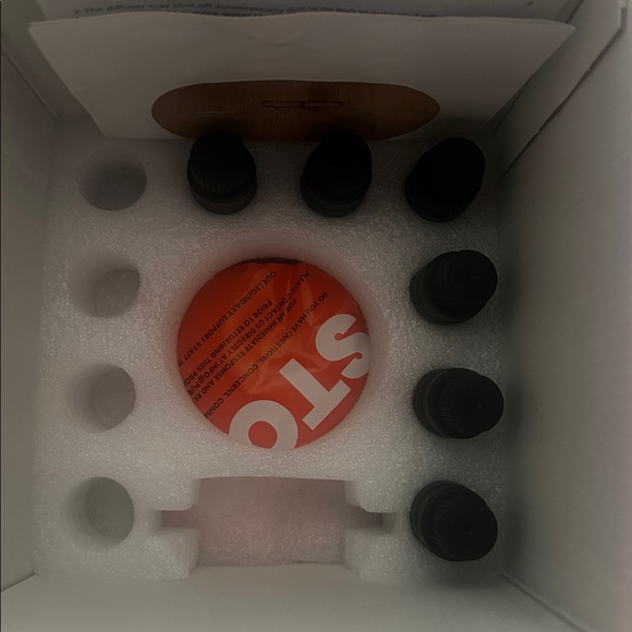 🌊3/$15~Pure Aromatherapy Diffuser - Picture 2 of 3